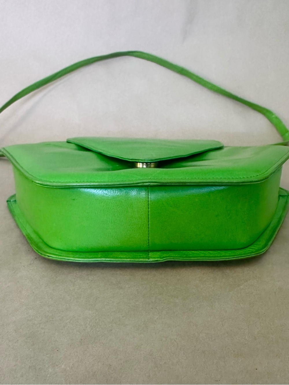 VTG 80s Charles Jourdan Paris Green Leather Hexagonal  Rare Geometric bag - Picture 5 of 9